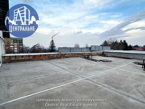 комерційна за адресою Чернівці, Руська вул., 242