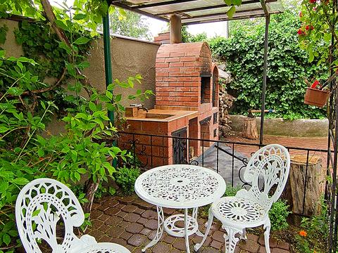 коммерческая по адресу Дмитриевская ул. (Дмитрия Донского), 6