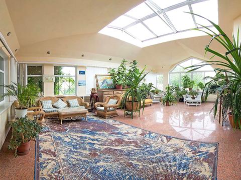 коммерческая по адресу Дмитриевская ул. (Дмитрия Донского), 6