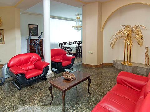 коммерческая по адресу Дмитриевская ул. (Дмитрия Донского), 6