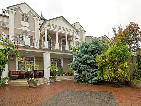 коммерческая по адресу Дмитриевская ул. (Дмитрия Донского), 6