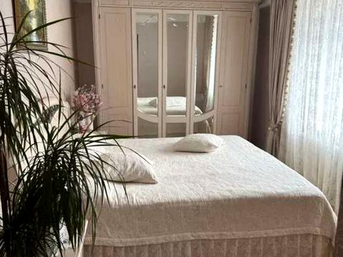 квартира за адресою Русанівська набережна вул., 8/1