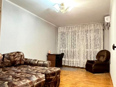 квартира за адресою Оксани Вороніної пров. (Металістів), 1