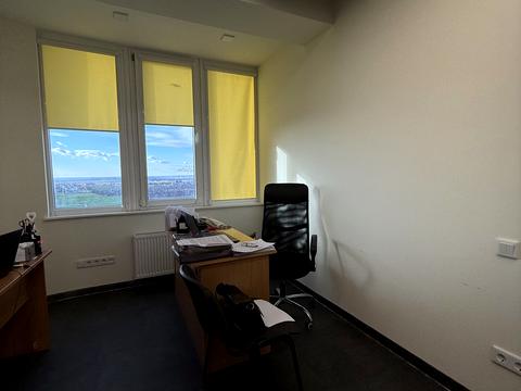 коммерческая по адресу Евгения Чикаленко ул., 93/1