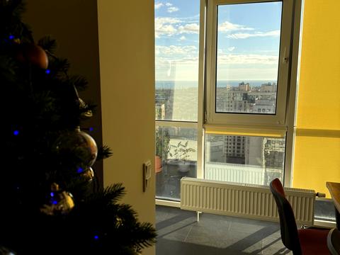 коммерческая по адресу Евгения Чикаленко ул., 93/1