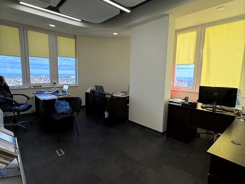 коммерческая по адресу Евгения Чикаленко ул., 93/1