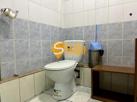 комерційна за адресою Центральна, 11