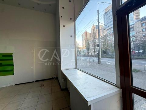 комерційна за адресою Тараса Шевченка бульв., 58