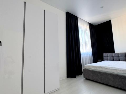 квартира за адресою Андрія Верхогляда вул. (Михайла Драгомирова), 14-А