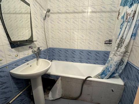 квартира за адресою Анни Ахматової вул., 14-Б