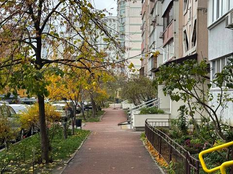 квартира за адресою Анни Ахматової вул., 14-Б