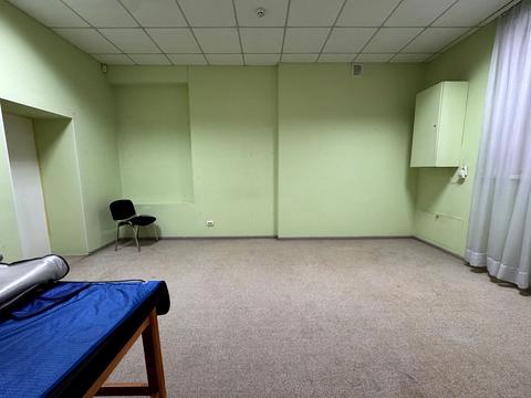 комерційна за адресою Шевченка вул., 8