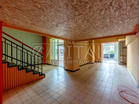 комерційна за адресою Андрія Верхогляда вул. (Михайла Драгомирова), 12