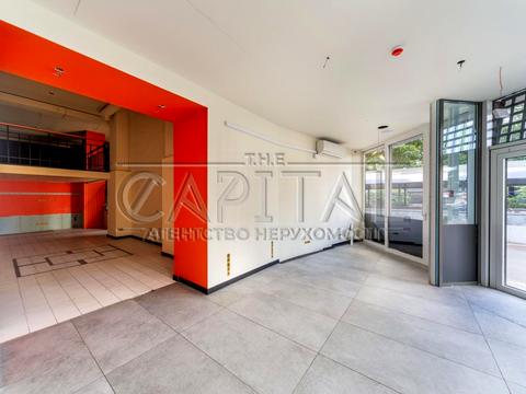 комерційна за адресою Андрія Верхогляда вул. (Михайла Драгомирова), 12