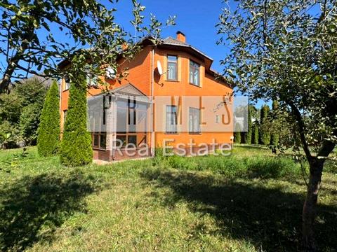 будинок за адресою Лівобережна вул.