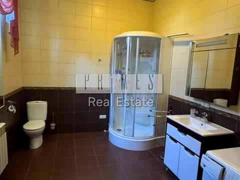 будинок за адресою Лівобережна вул.