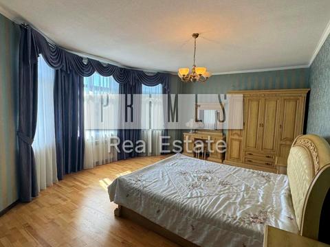 будинок за адресою Лівобережна вул.