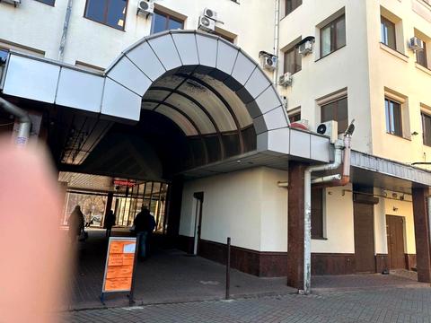 комерційна за адресою Галицька вул., 7