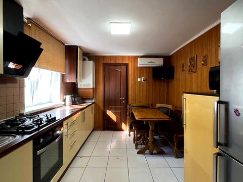 будинок за адресою Миру, 1