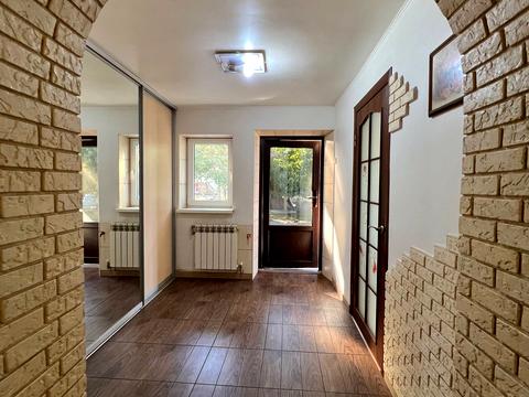 будинок за адресою Миру, 1