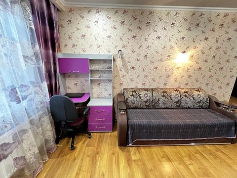 квартира за адресою Курсанта Єськова вул., 14-Б