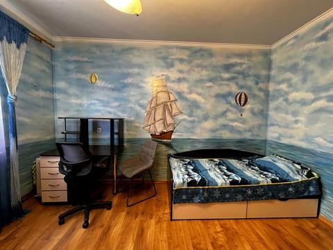 квартира за адресою Курсанта Єськова вул., 14-Б