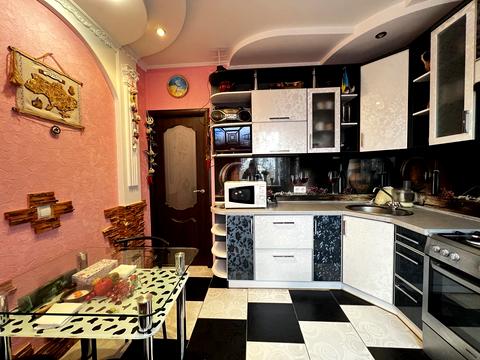 квартира за адресою Курсанта Єськова вул., 14-Б