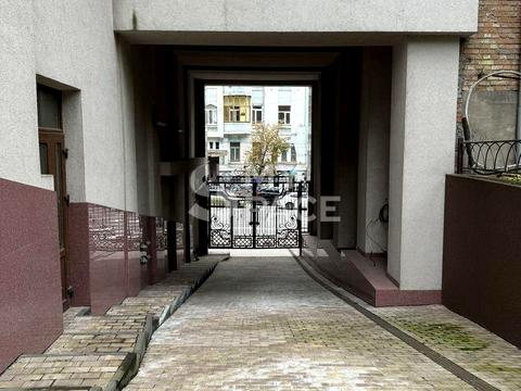 коммерческая по адресу Саксаганского ул., 80