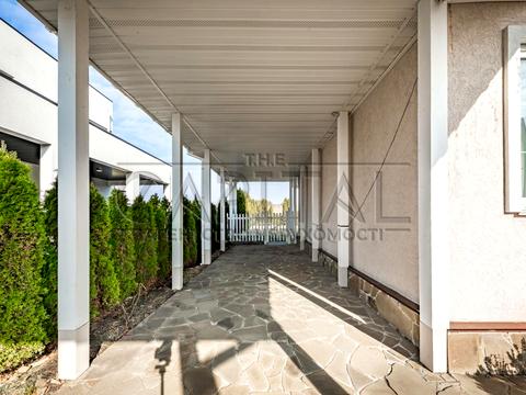 будинок за адресою Першотравнева вул.