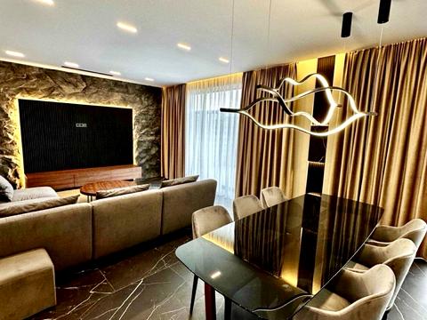 дом по адресу  ул.