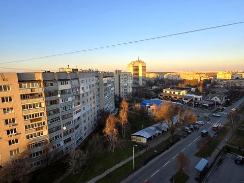 комерційна за адресою В'ячеслава Чорновола вул. (Войкова), 10