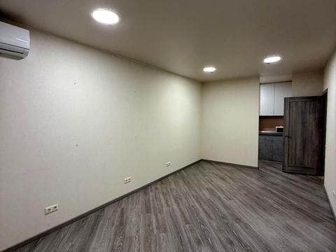 комерційна за адресою Євгена Сверстюка вул. (Марини Раскової), 6