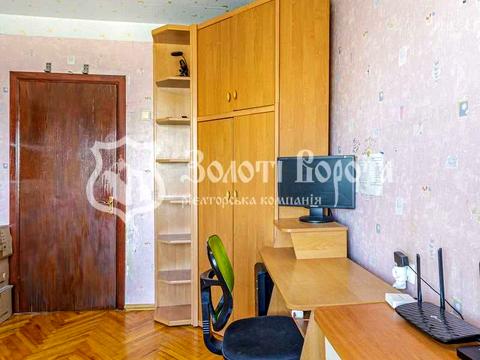 квартира за адресою Ореста Левицького вул. (Академіка Курчатова), 3