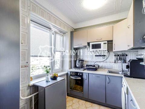 квартира за адресою Ореста Левицького вул. (Академіка Курчатова), 3