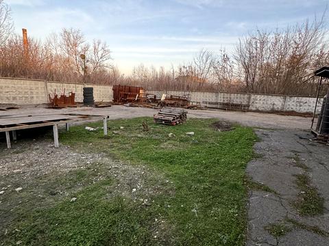 комерційна за адресою Миру, 1