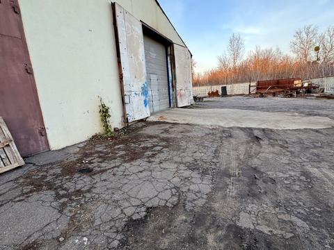 комерційна за адресою Миру, 1