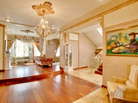 будинок за адресою Лобановського вул.