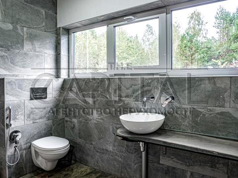 будинок за адресою Центральна, 1