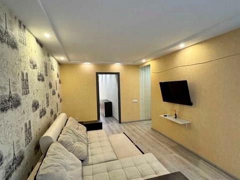 квартира по адресу Независимой Украины ул. (40 лет Советской Украины), 3