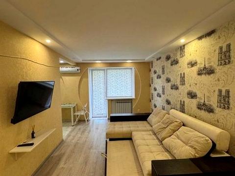 квартира по адресу Независимой Украины ул. (40 лет Советской Украины), 3