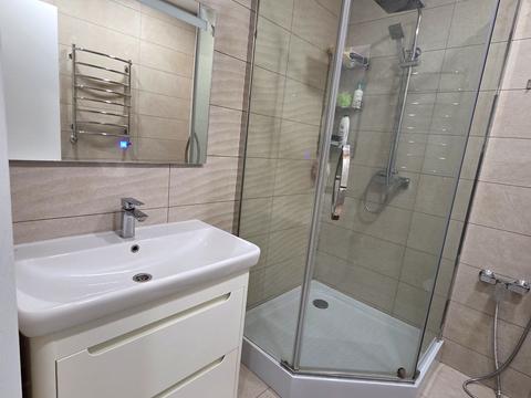 квартира за адресою Юнацька вул., 1