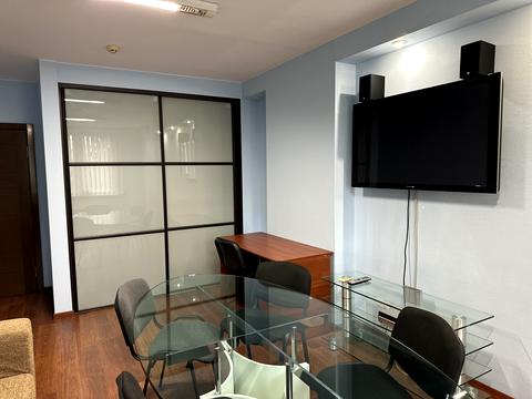 комерційна за адресою Раїси Окіпної вул., 4-А