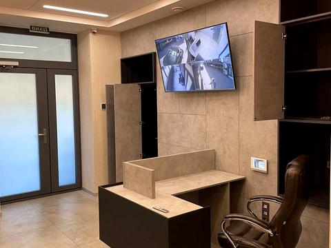 комерційна за адресою Лазаряна вул., 22