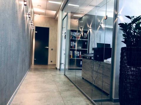 комерційна за адресою Лазаряна вул., 22