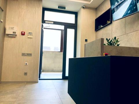 комерційна за адресою Лазаряна вул., 22