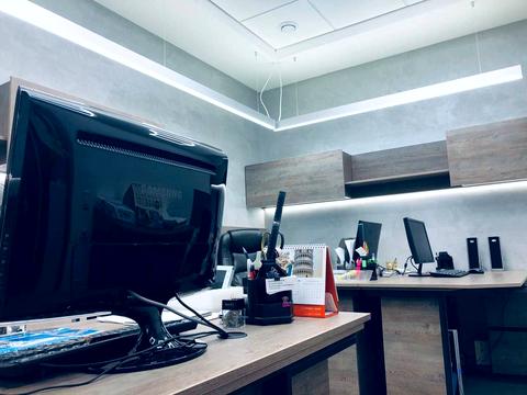 комерційна за адресою Лазаряна вул., 22