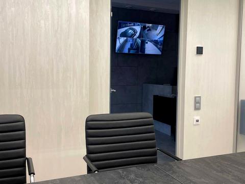 комерційна за адресою Лазаряна вул., 22