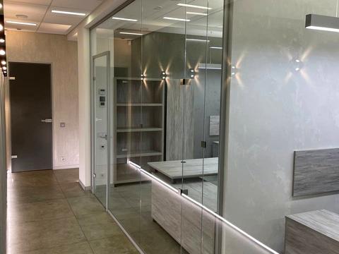 комерційна за адресою Лазаряна вул., 22