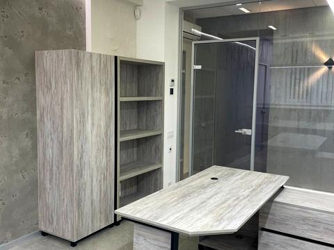 комерційна за адресою Лазаряна вул., 22