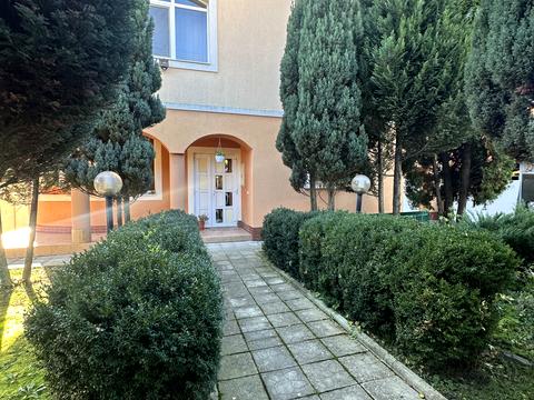 дом по адресу Івана Шпонтака ул.